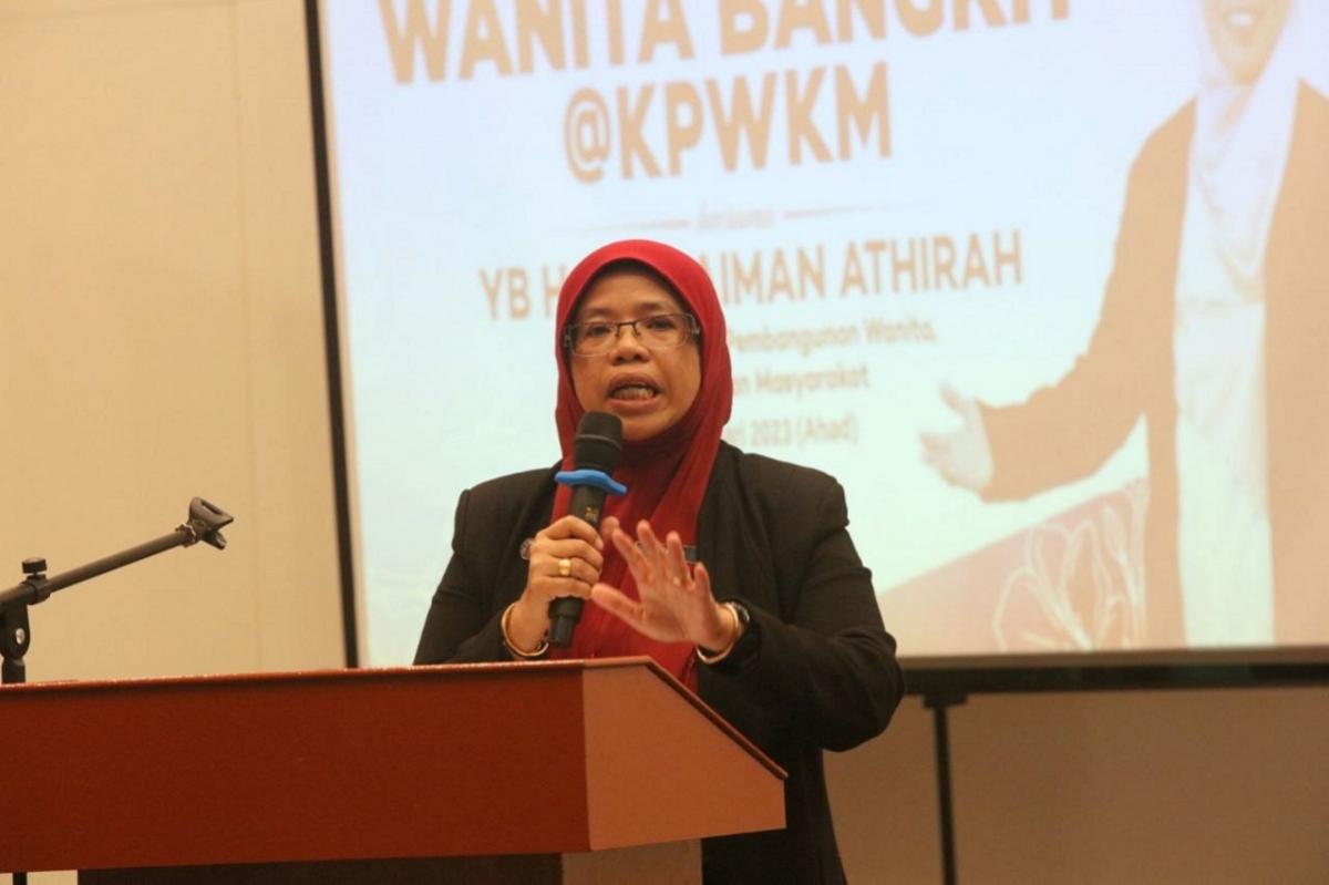 Aiman Athirah Sabu said it is difficult to contain sexual crimes against children and women when the community is exposed to so much influence through mobile phones, television and the internet. (Picture via Facebook/ Aiman Athirah Sabu)